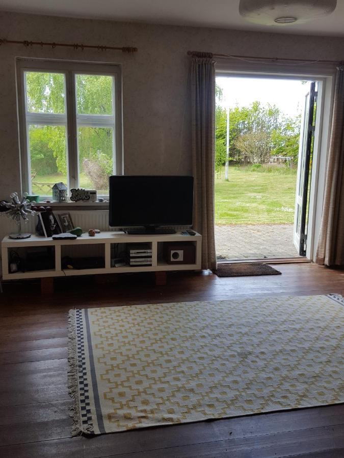 Cosy Farmhouse Dobbelt Bedroom Stege Exterior photo